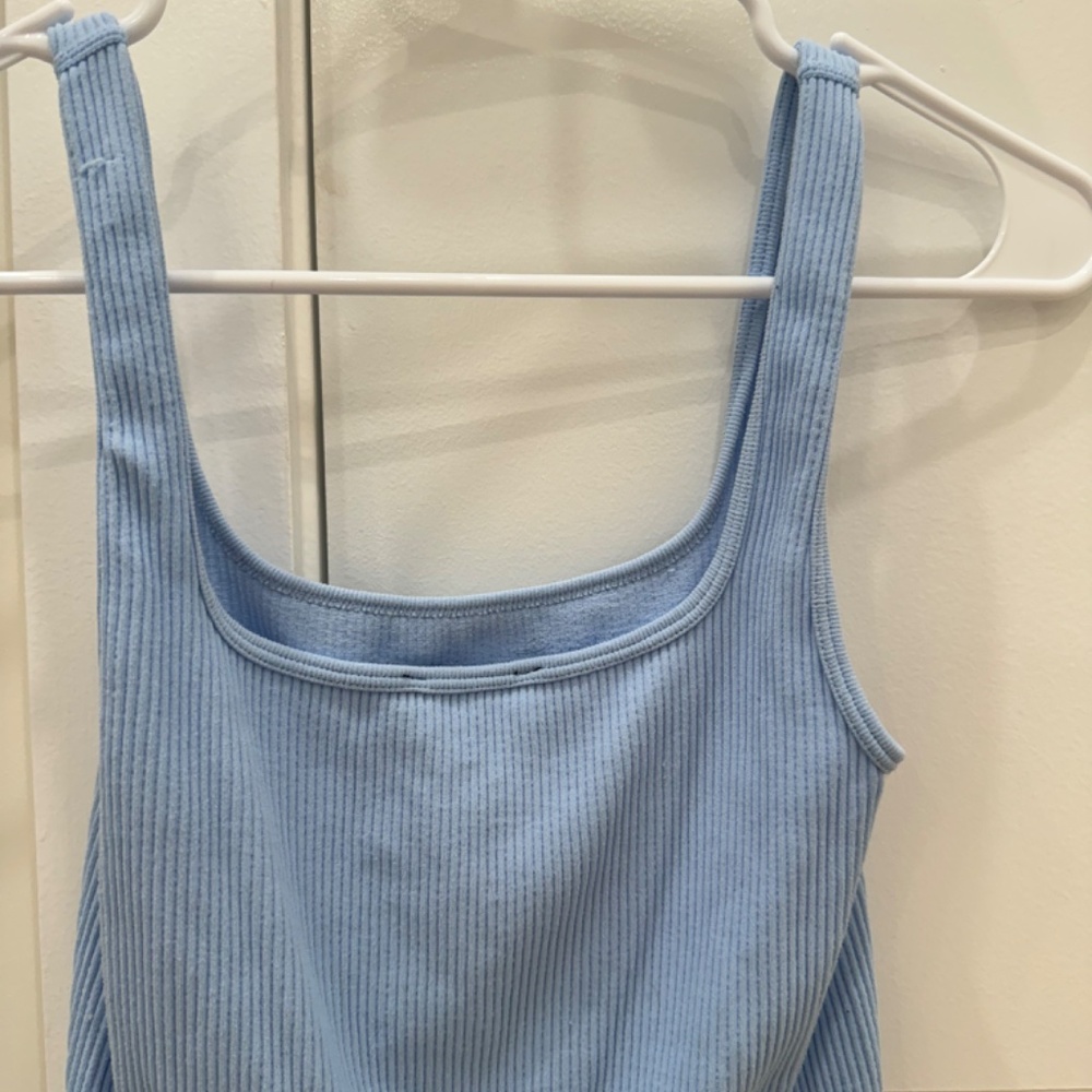 Zara Ribbed Crop Top - Picture 2 of 2
